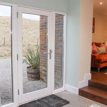 The Old Guard House * וויטבי